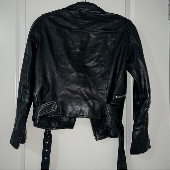 •SOLD• Black leather jacket - Picture 5 of 8